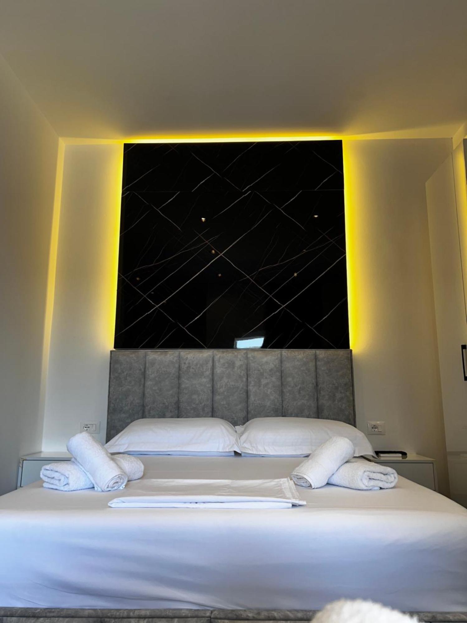 Noya Suites Sr Saranda Kültér fotó