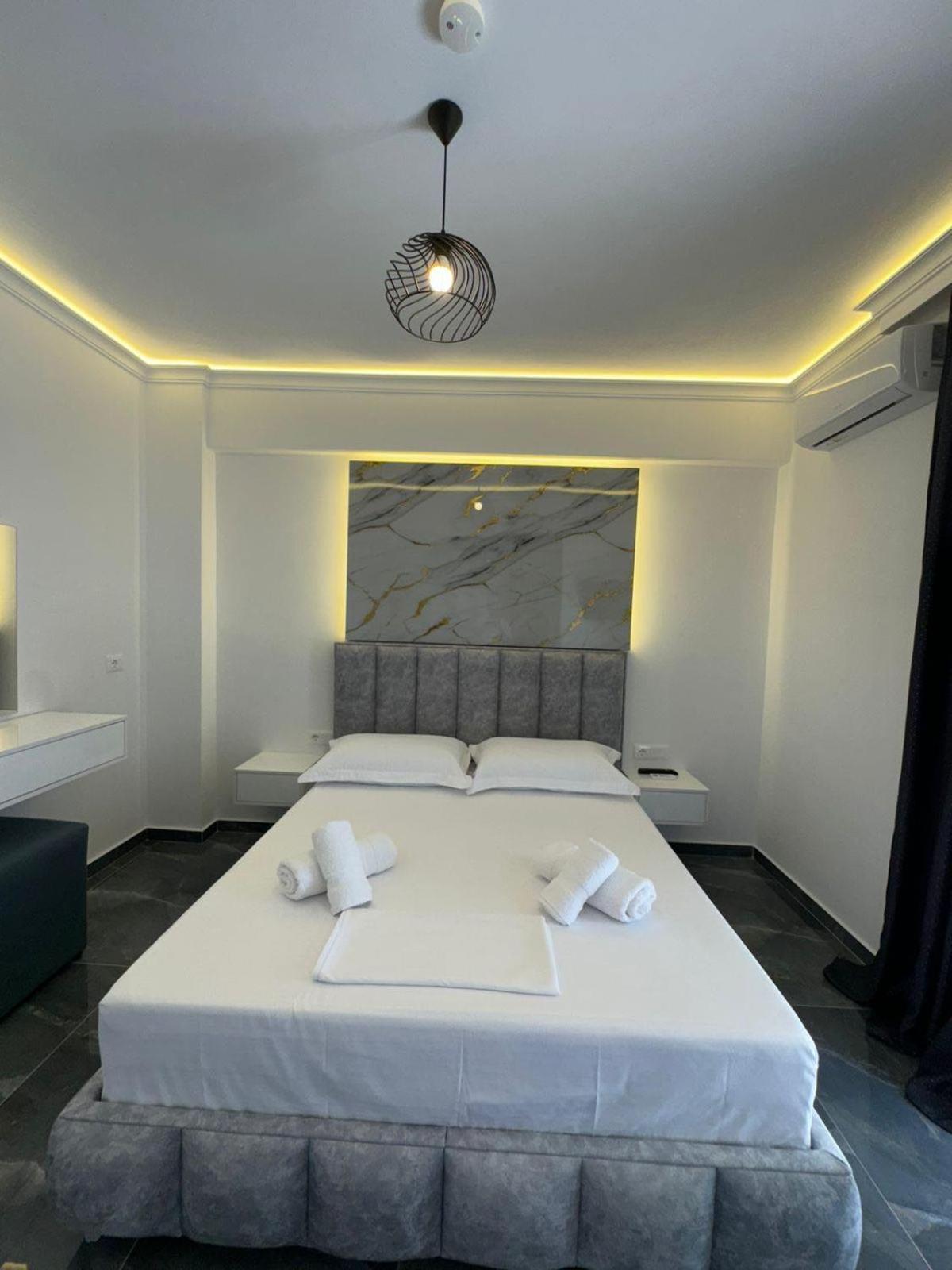Noya Suites Sr Saranda Kültér fotó